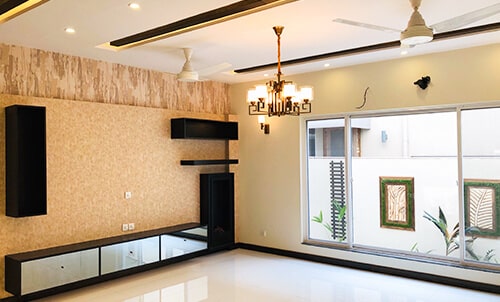 10 MARLA BRAND NEW FULL HOUSE WITH BASEMENT FOR RENT IN DHA PHASE 8